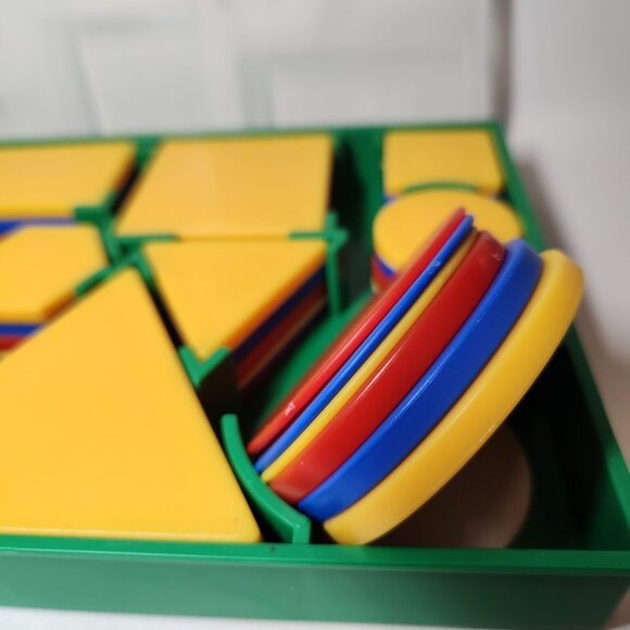 NEW 60 Count Attribute Blocks Math Manipulatives Assorted Colors Sorting Pattern - Picture 5 of 6